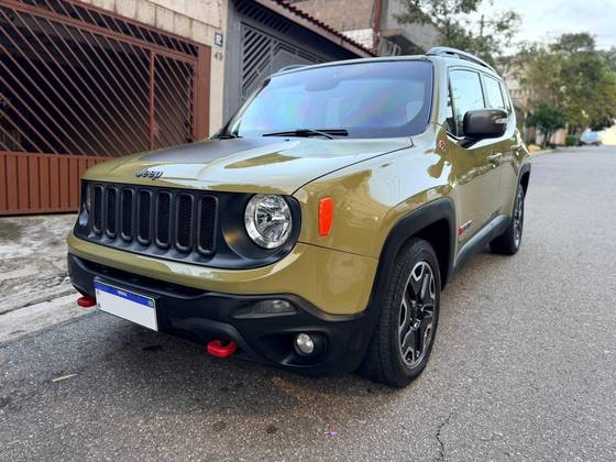 JEEP RENEGADE 2.0 16V TURBO DIESEL TRAILHAWK 4P 4X4 AUTOMÁTICO JEEP RENEGADE 2.0 16V TURBO DIESEL TRAILHAWK 4P 4X4 AUTOMÁTICO